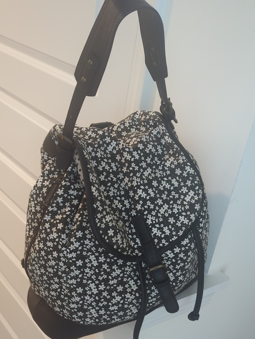 Madden Girl Black Floral Print Backpack/Bucket Bag  Approx 15Lx16W
